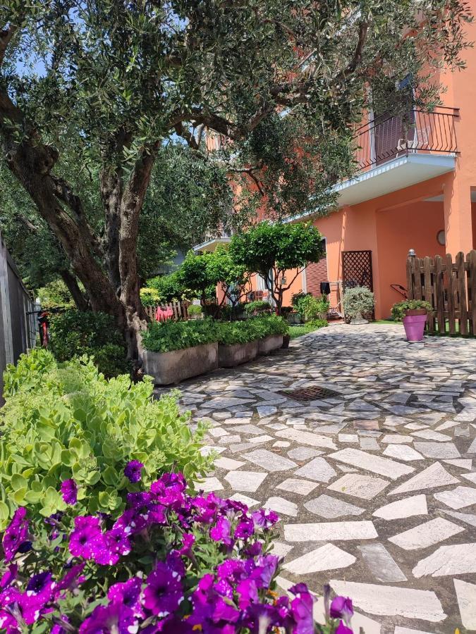Albergo Villa Mimosa Torbole Sul Garda Dış mekan fotoğraf