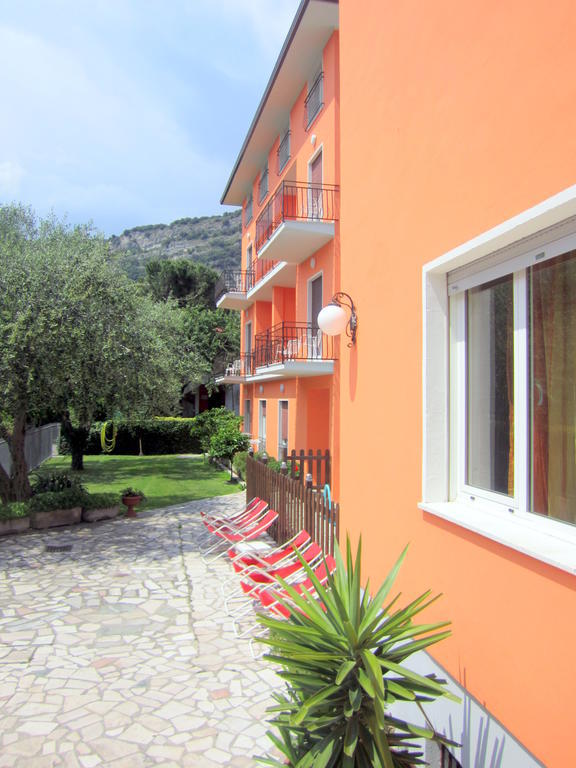 Albergo Villa Mimosa Torbole Sul Garda Dış mekan fotoğraf